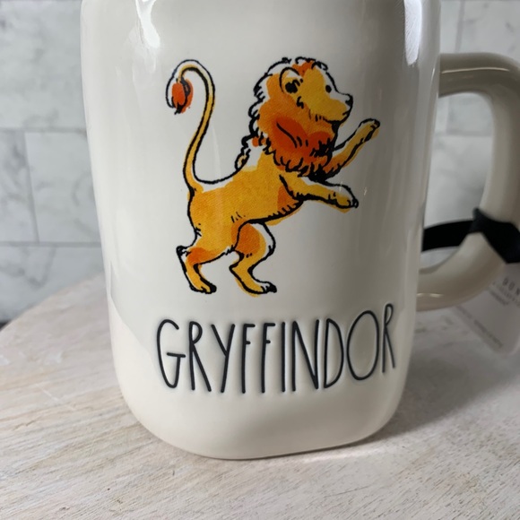 - Sealed NWT - Rae Dunn Harry Potter Mug Gryffindor - Picture 5 of 5